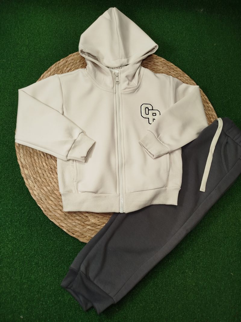 Chandal 3 piezas beige CR - Imagen 2