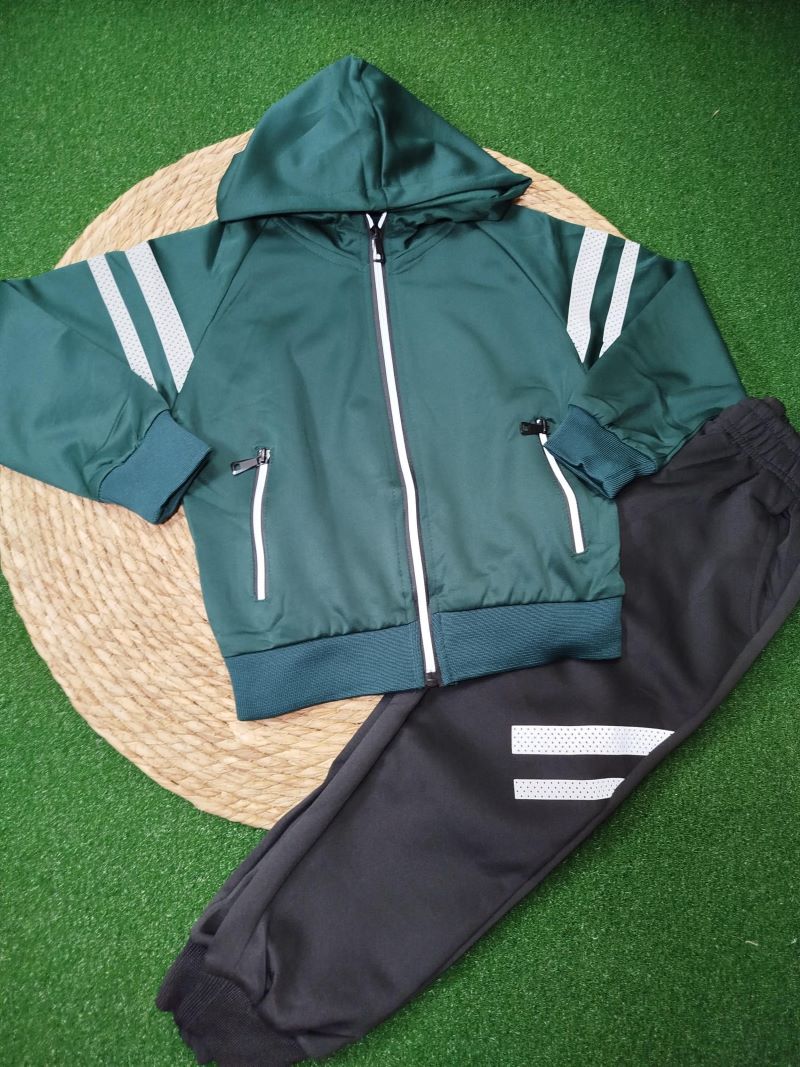 Chandal verde capucha