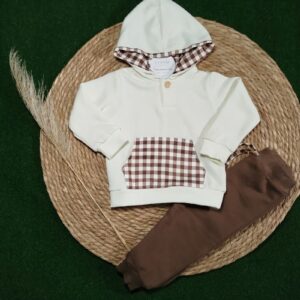 Chandal beige mod. vichy chocolate con capucha